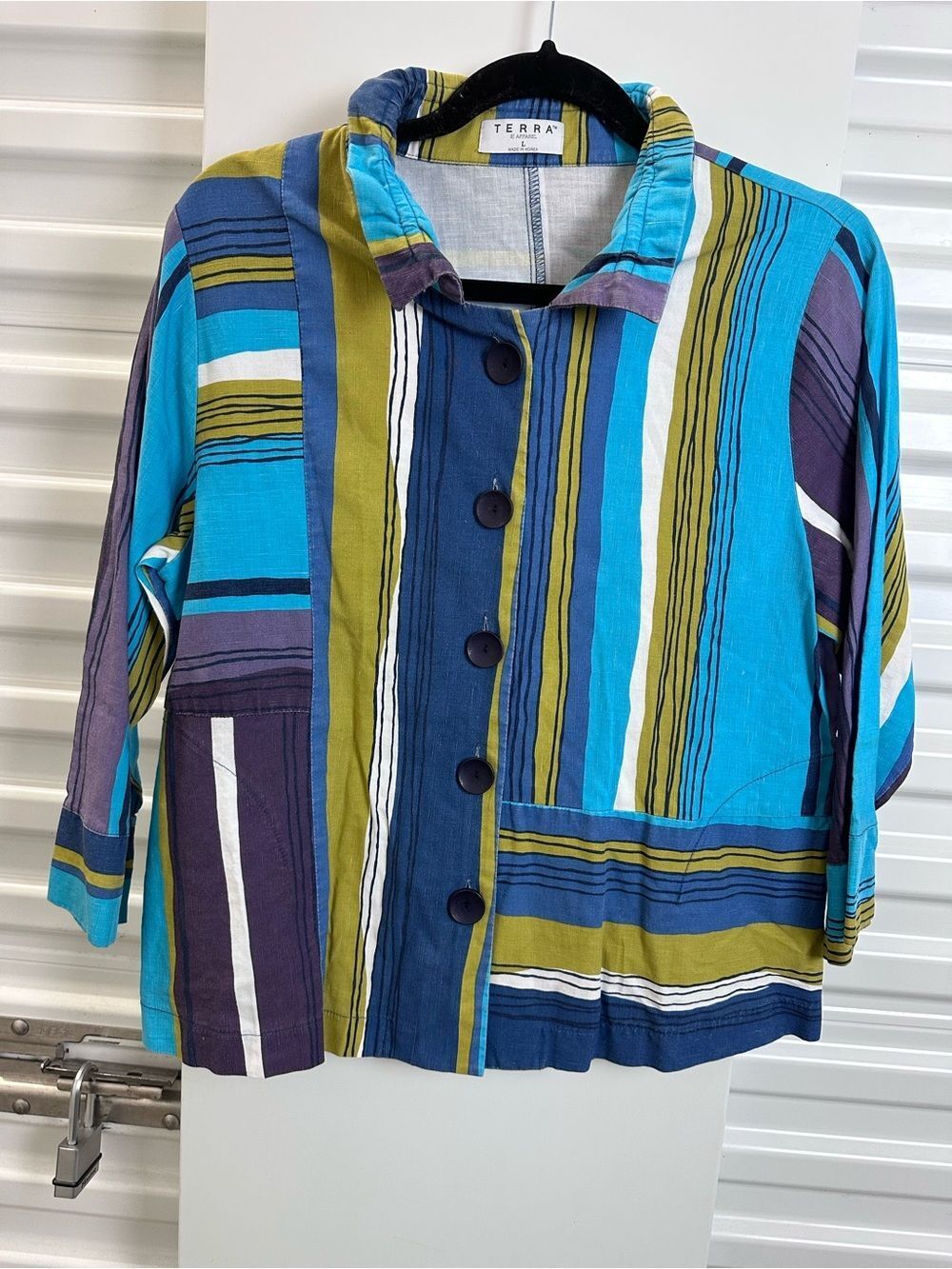 TERRA by SJ APPAREL Striped Button-Up Jacket